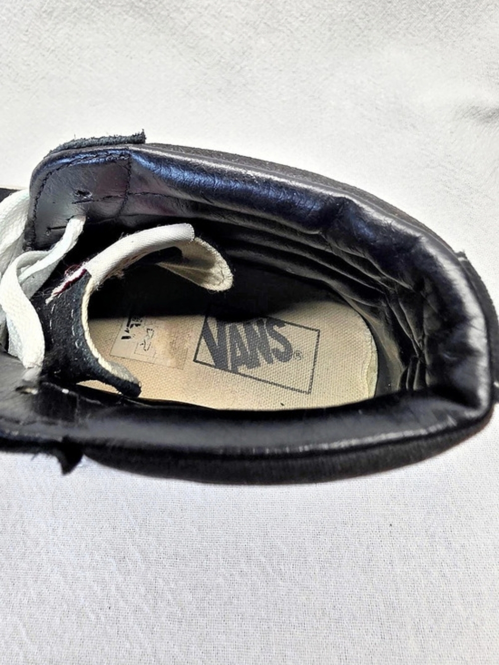 Vans Sk8-Hi Black & White High-Top Sneakers US 7.5 - Picture 7 of 9